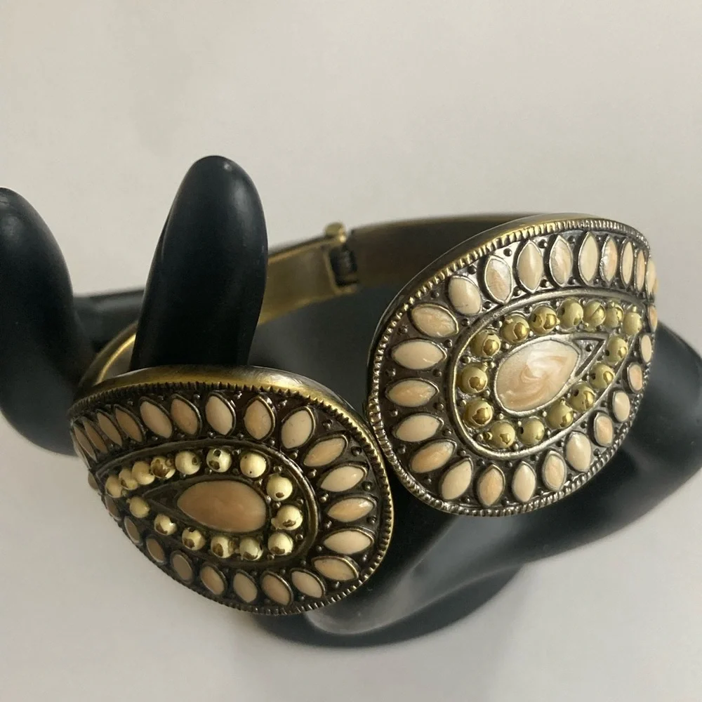 Vintage Tear Drop Cuff Bracelet with Mother of Pearl set on Brass Metal